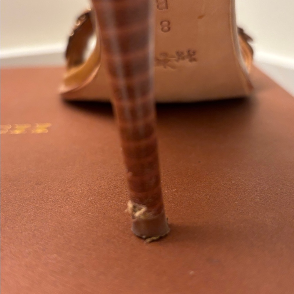 Coach Women's Tan Leather Heels size 8 - Picture 5 of 10